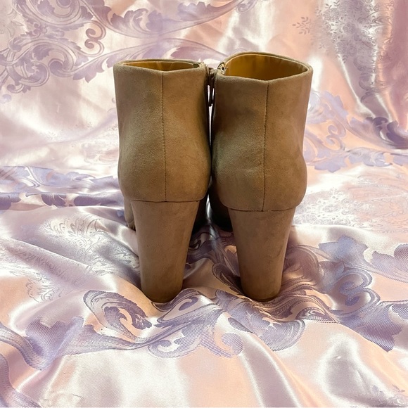 LC Faux Suede Taupe Boots - Picture 5 of 12